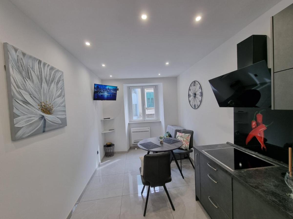 Apartman Julija 1 Fiume Kültér fotó